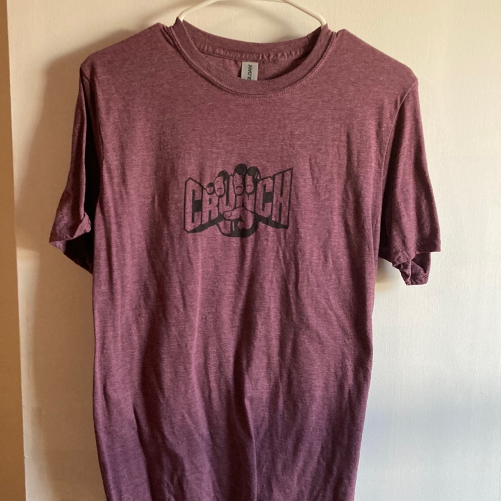 Crunch t shirt